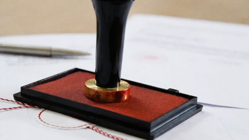 在新加坡如何证明文件为真实副本？